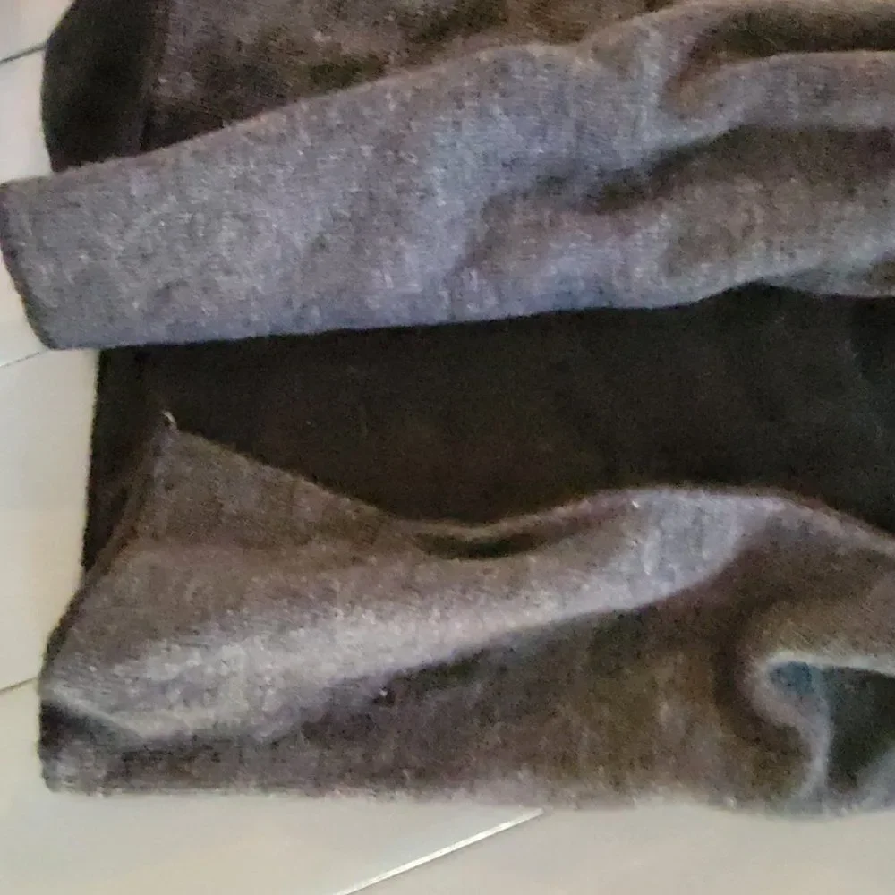 Note Di Anita 2 tone Black + Antracite Wool Blend Winter Scarve